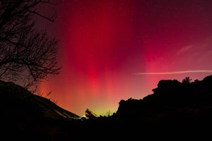 Red Rocks Northern Lights Horizontal